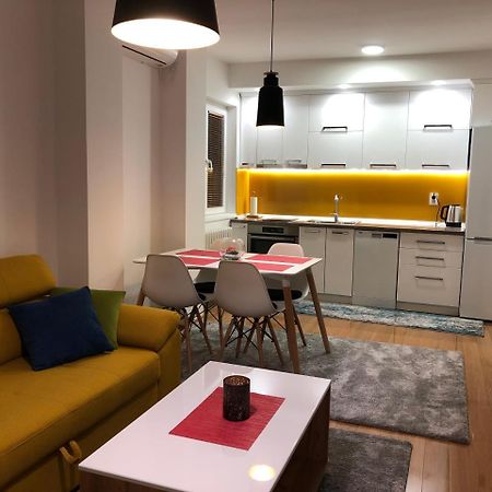 Ole Apartment I - In The City Center Skopje Exterior photo