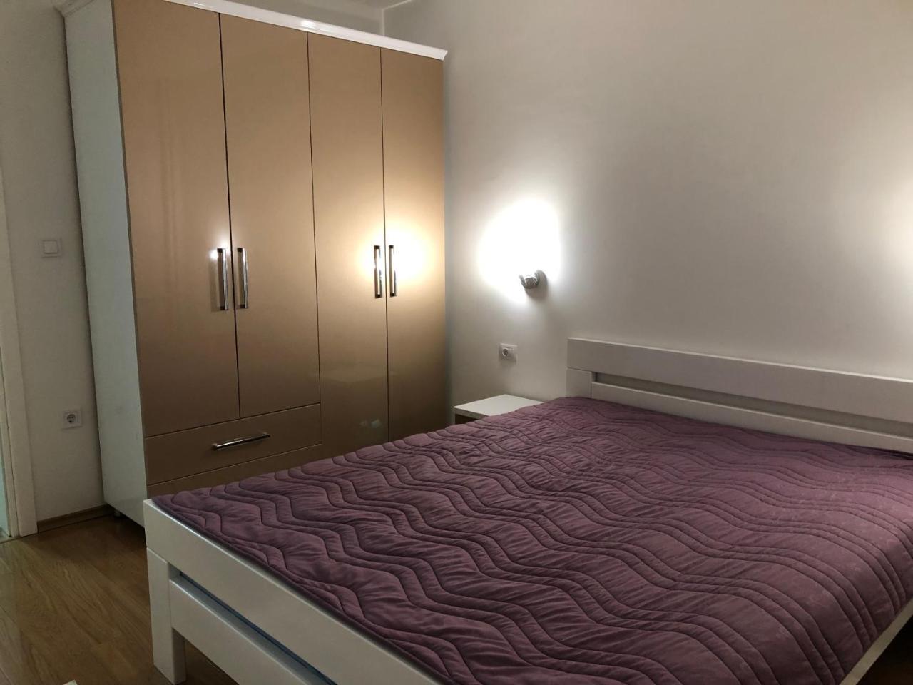 Ole Apartment I - In The City Center Skopje Exterior photo