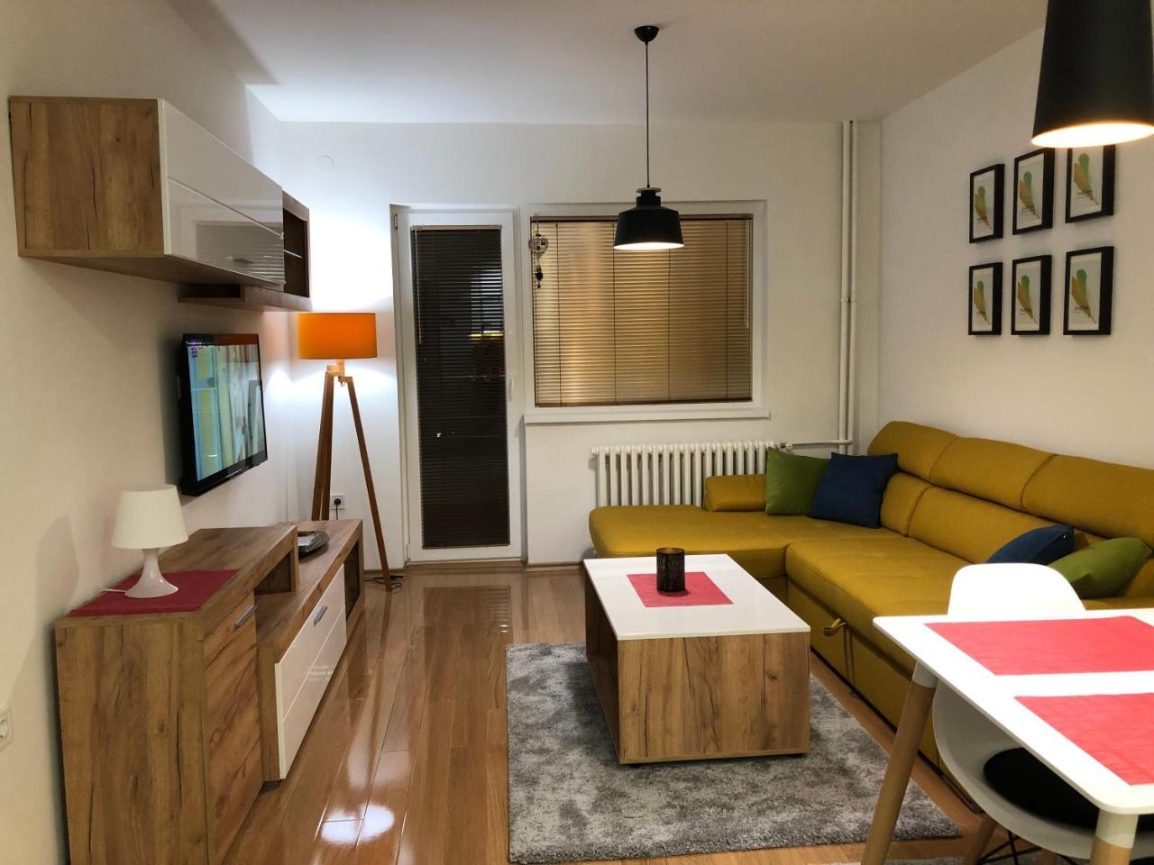 Ole Apartment I - In The City Center Skopje Exterior photo